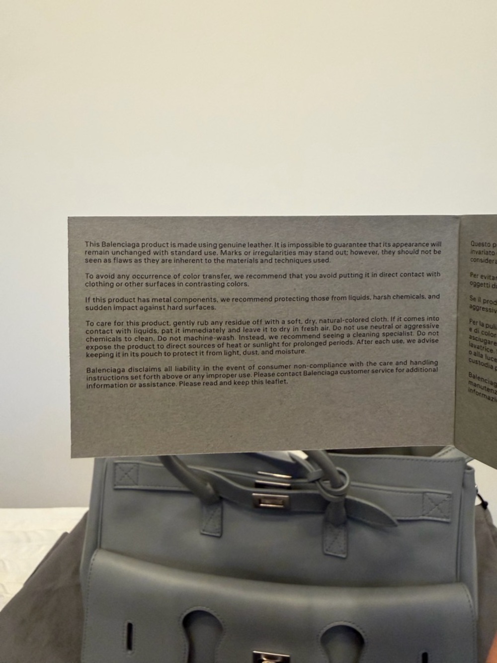 Balenciaga BEL AIR CARRY ALL BAG SMALL IN CLOUD GREY - Picture 15 of 16